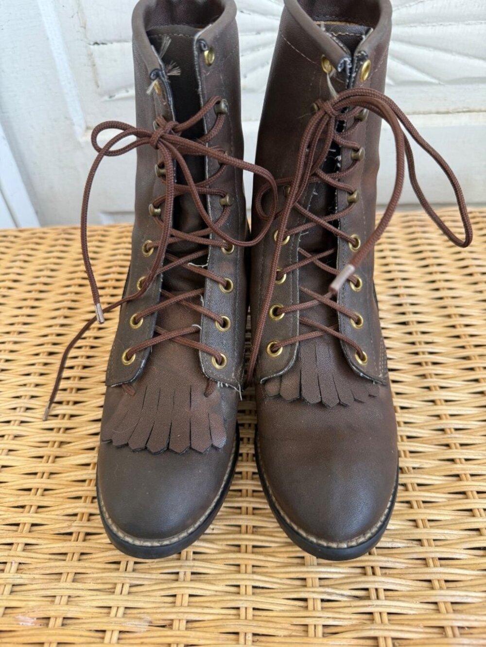 Vintage 70s Brown Bronco Kiltie Lace UP Roper Boots Womens size 4